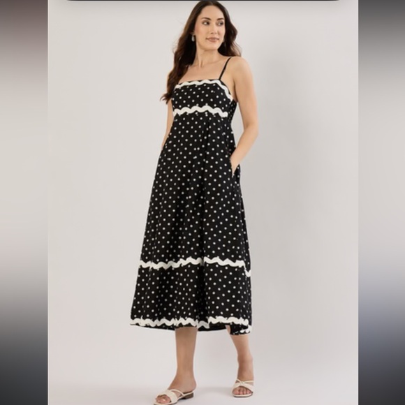 Dresses & Skirts - Elegant Black and White Polka Dot dress, Sim & Sam Scalloped Midi Dress